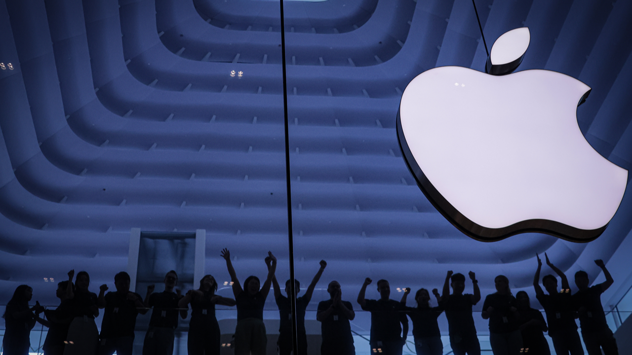 Malezya’daki ilk Apple mağazası açıldı