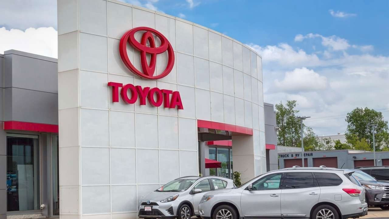 Toyota’dan rekor kar hedefi! Tüm yıl için beklentisini artırdı