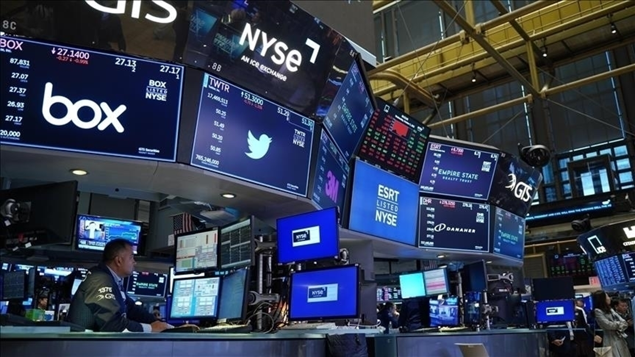 Wall Street Toparlanıyor: ABD vadeli endeksleri artıda